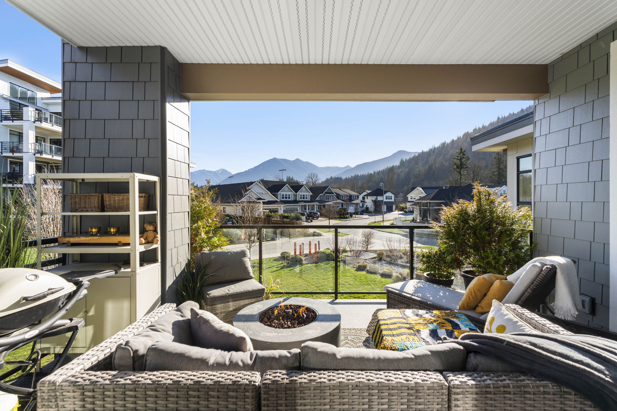 202 5384 Tyee Lane, Sardis — covered patio with mountain views